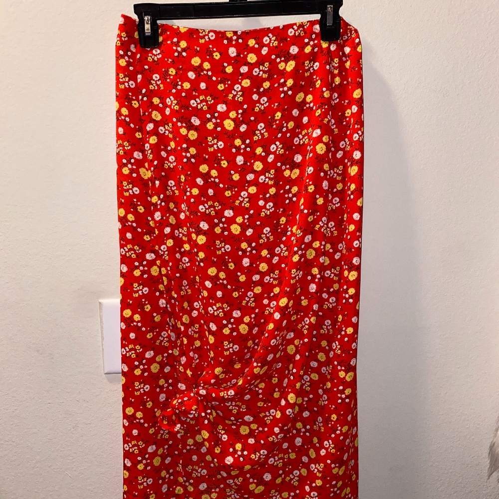 Luck Gem Red flowers casual skirt